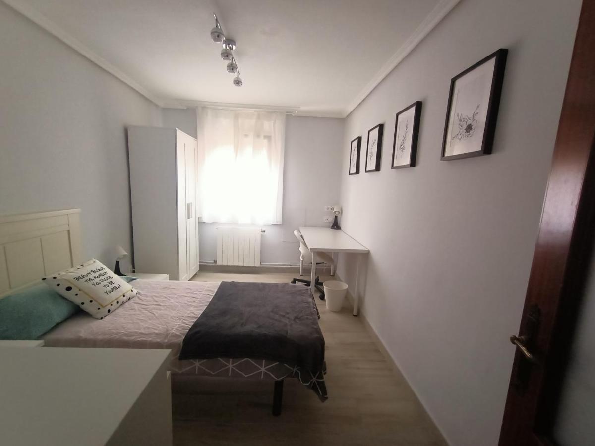Piso San Roque 3 Hab Cerca Del Centro Y Universidad Apartment Santander Bagian luar foto